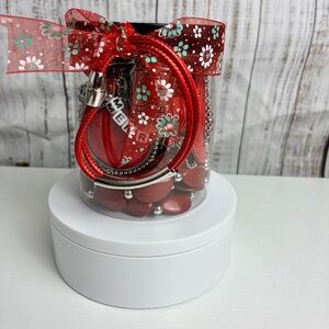 Mystery Treasure 16 oz Jar - Lot 0233